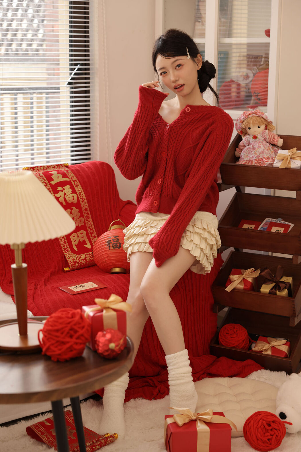 YiTuYu艺图语 Vol.8451 小羊爱干饭 (24P)