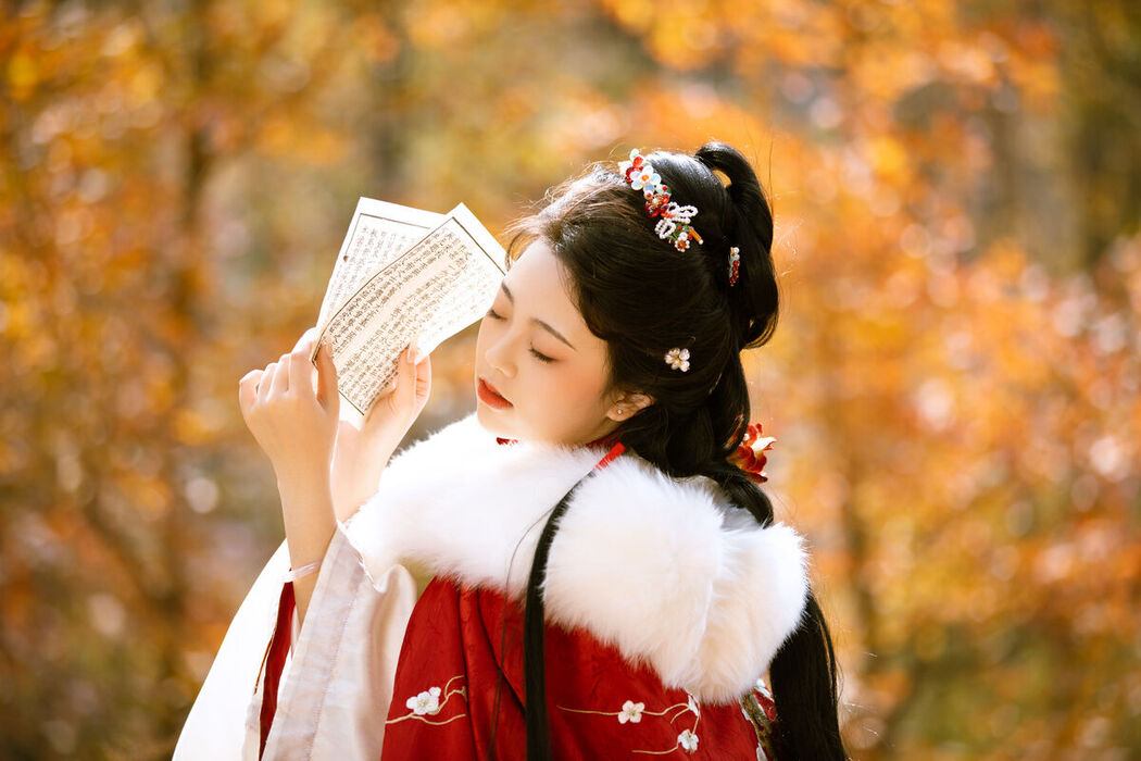 YiTuYu艺图语 Vol.8439 佚名 (27P)