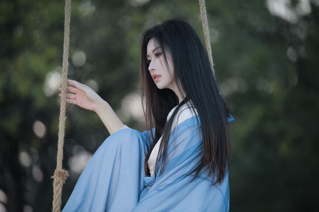 YiTuYu艺图语 Vol.8432 keikei白茶清欢 (23P)