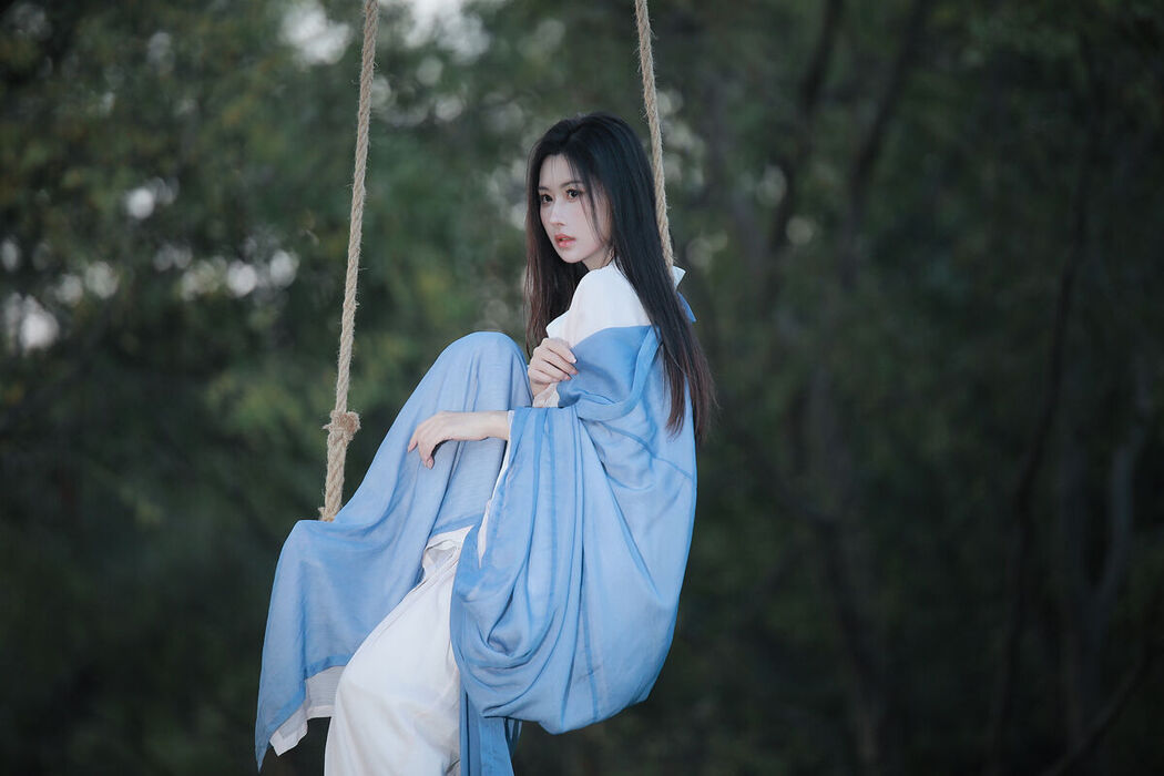 YiTuYu艺图语 Vol.8432 keikei白茶清欢 (23P)