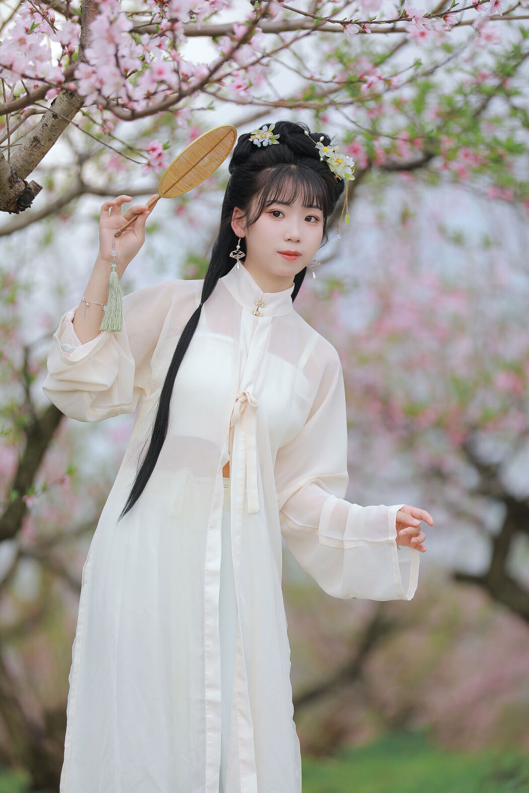 YiTuYu艺图语 Vol.8461 周周Ay (23P)