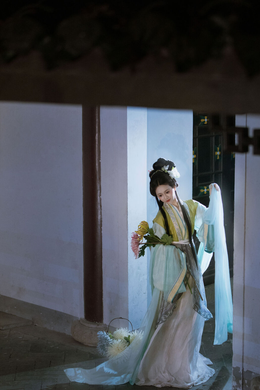 YiTuYu艺图语 Vol.8445 就是叫美男啊 (22P)