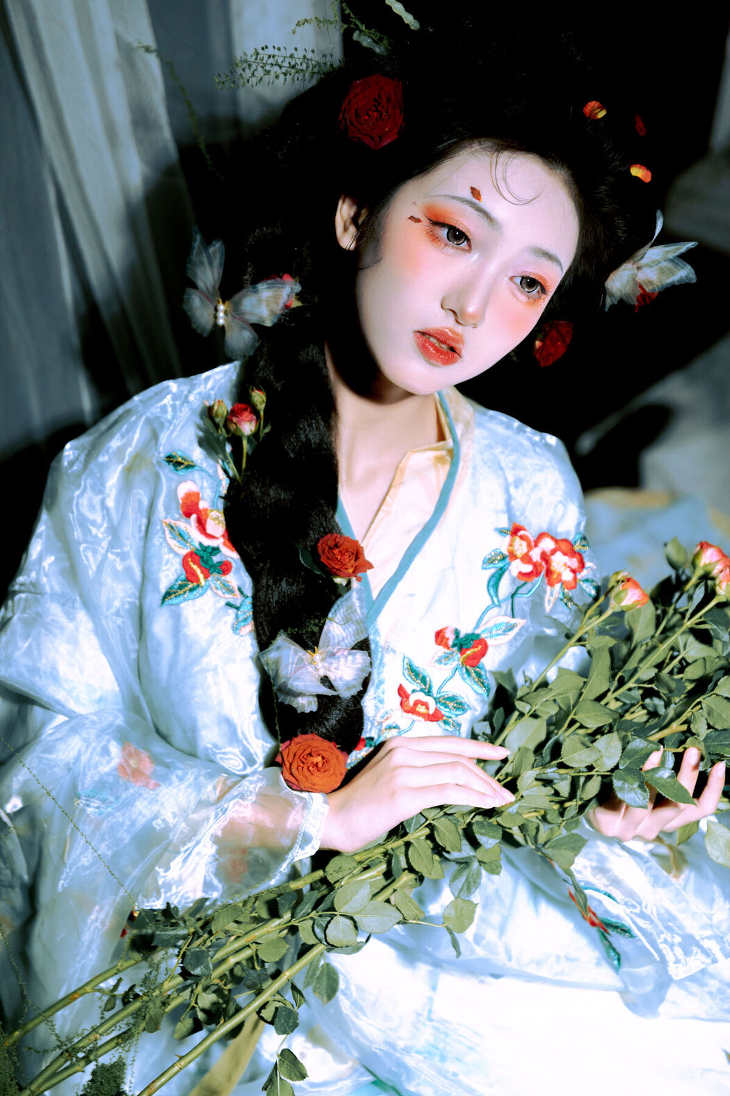 YiTuYu艺图语 Vol.8455 冷酷王爷 (24P)