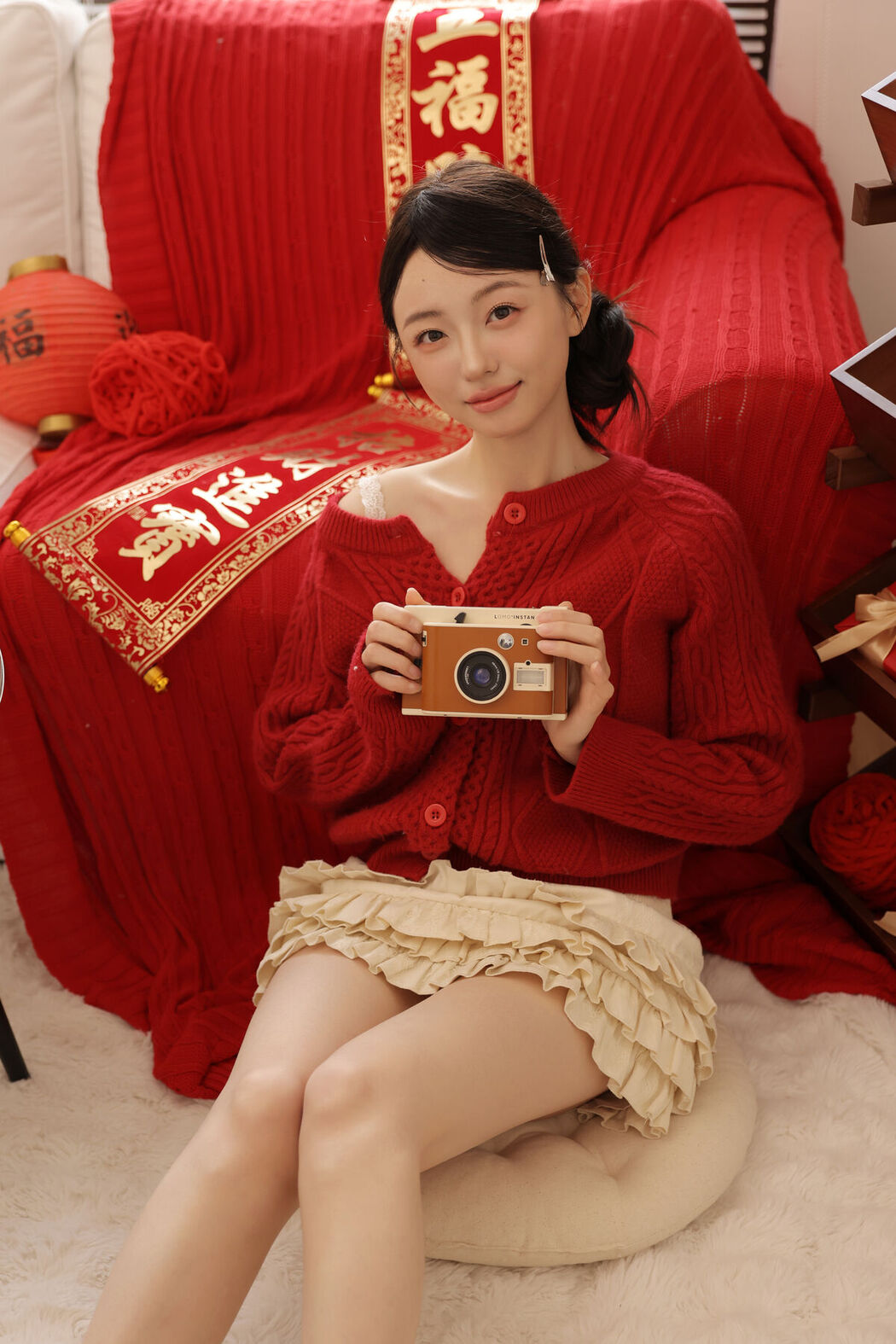 YiTuYu艺图语 Vol.8451 小羊爱干饭 (24P)