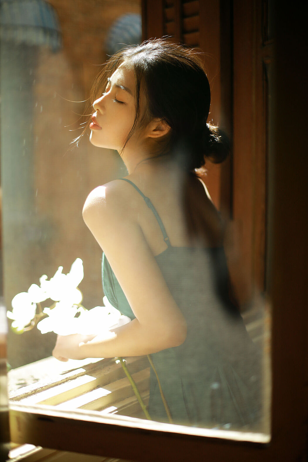 YiTuYu艺图语 Vol.8452 龙星儿 (32P)