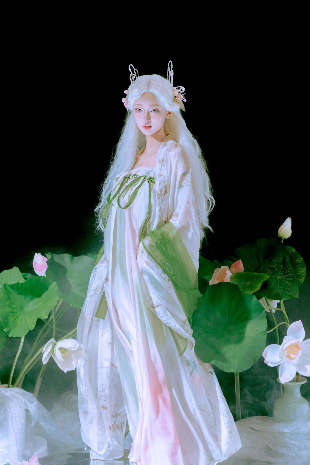 YiTuYu艺图语 Vol.8448 冷酷王爷 (23P)
