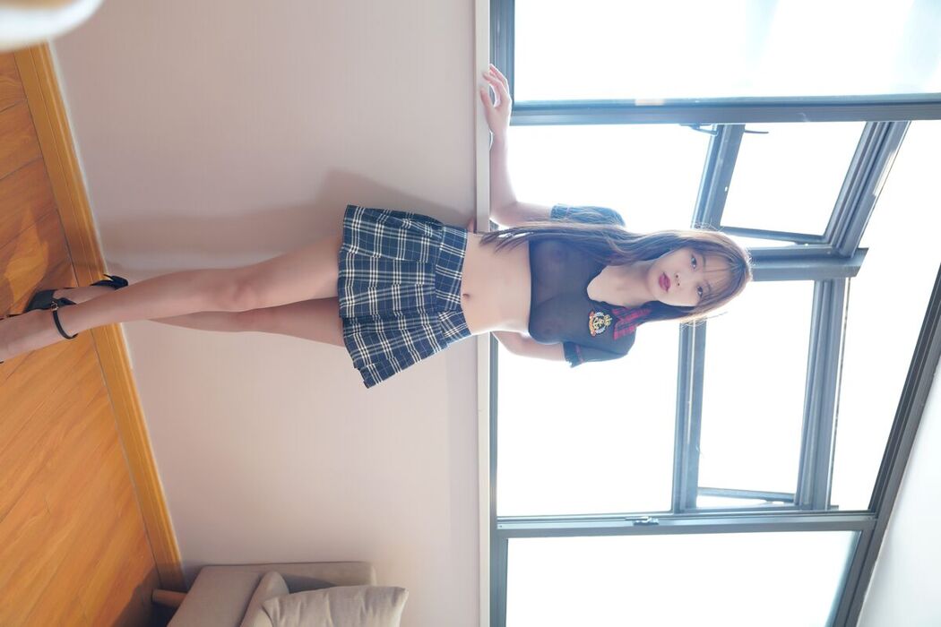 XR Uncensored Lin Xing Lan 林星阑 &#8211; R18 秀人绝密 3万元资料超时长 16K超清特写 Part01 (67P &#8211; 1V)