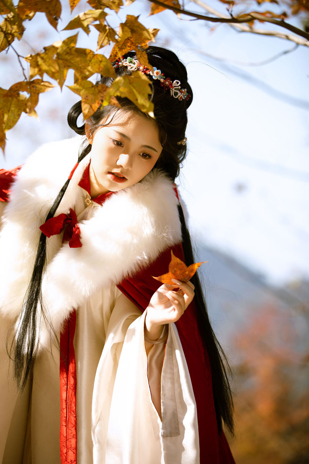 YiTuYu艺图语 Vol.8439 佚名 (27P)