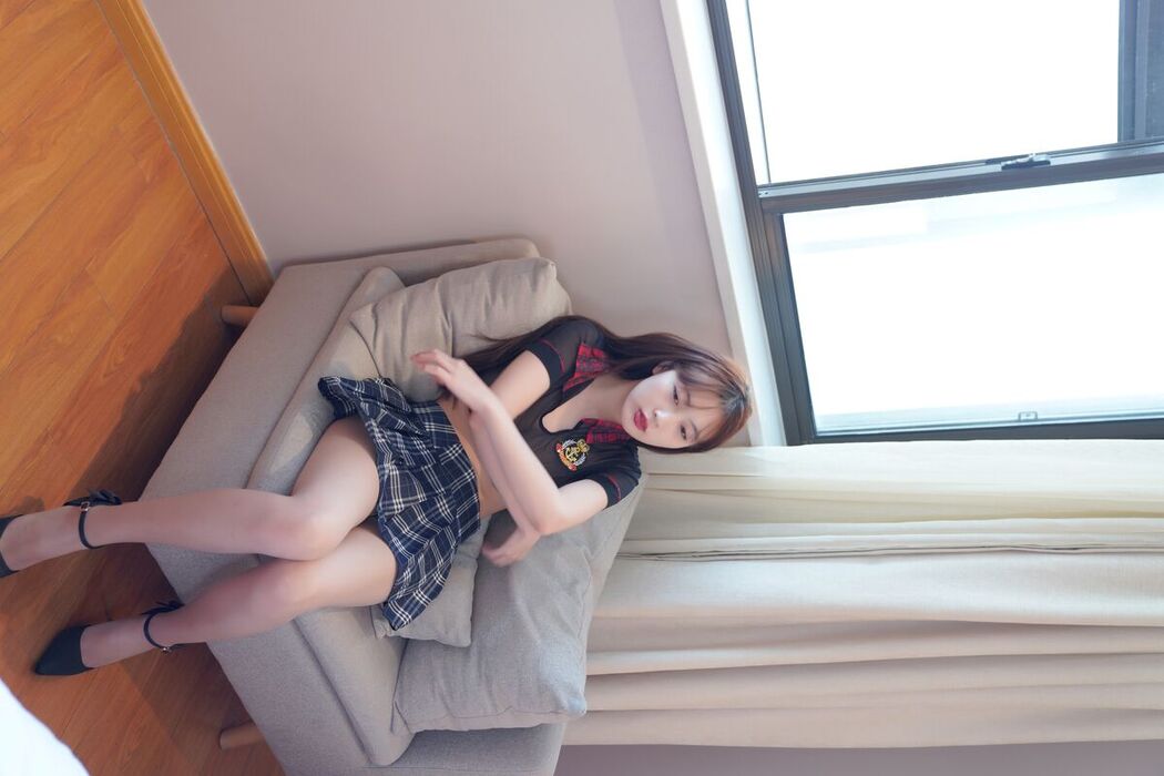 XR Uncensored Lin Xing Lan 林星阑 &#8211; R18 秀人绝密 3万元资料超时长 16K超清特写 Part08 (66P)