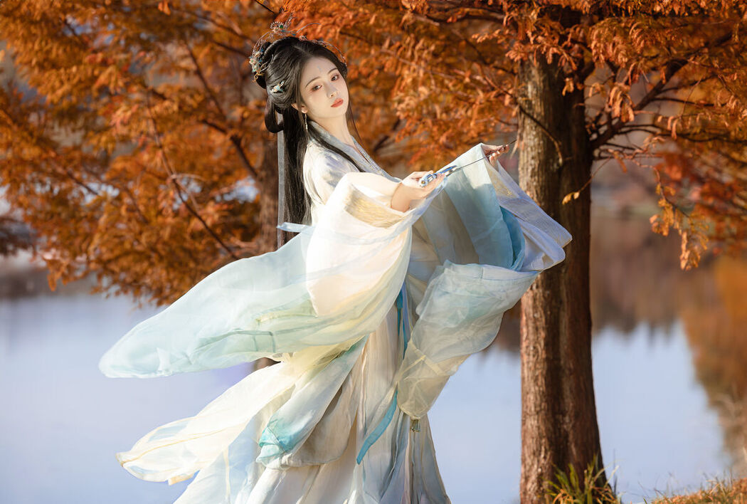 YiTuYu艺图语 Vol.8430 妮咪 (26P)