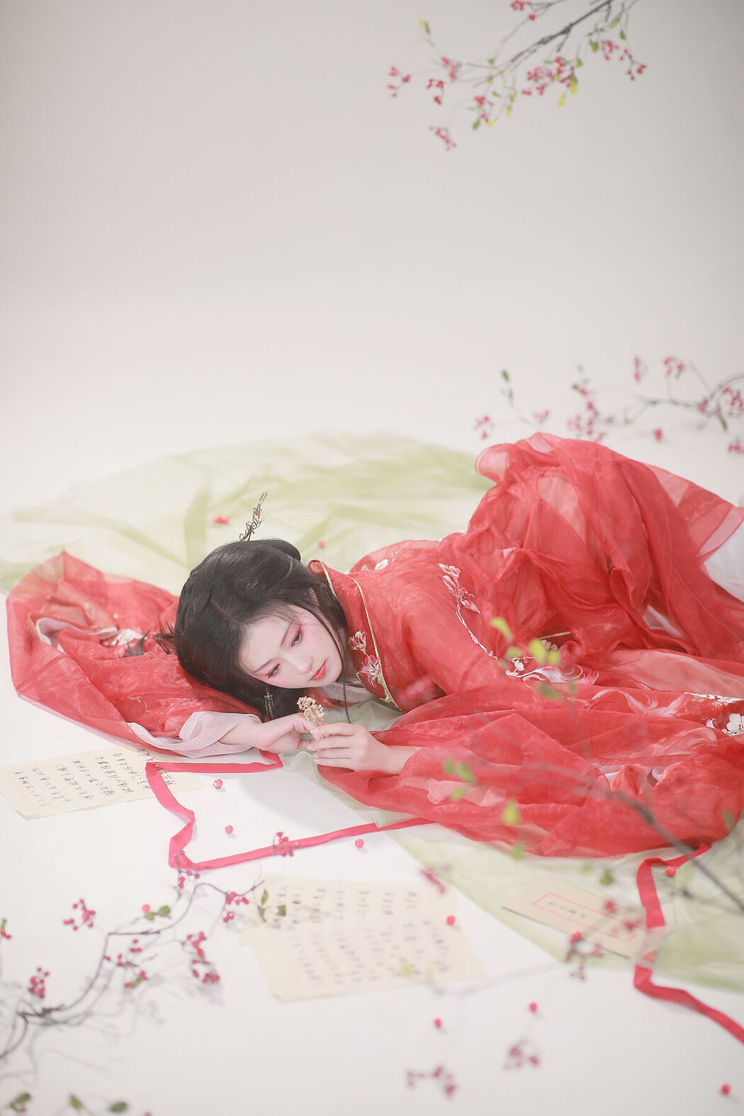 YiTuYu艺图语 Vol.8436 阿初 (23P)