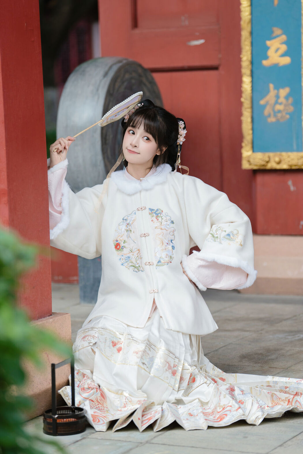 YiTuYu艺图语 Vol.8447 夏芋小年 (24P)