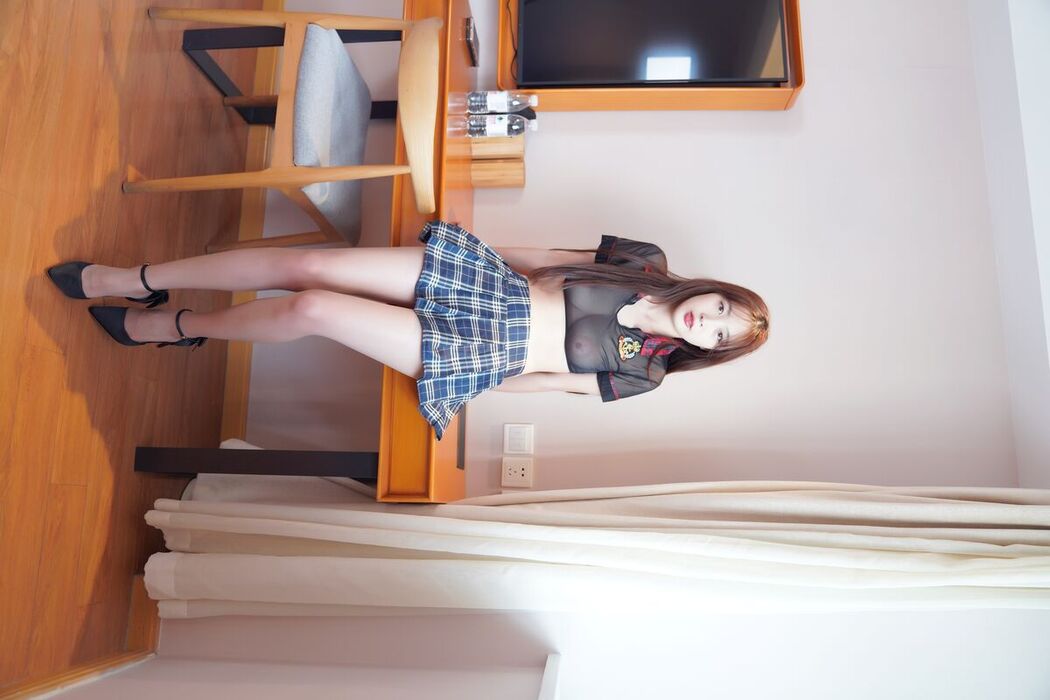 XR Uncensored Lin Xing Lan 林星阑 &#8211; R18 秀人绝密 3万元资料超时长 16K超清特写 Part15 (66P)