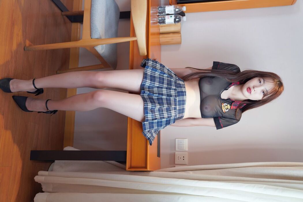 XR Uncensored Lin Xing Lan 林星阑 &#8211; R18 秀人绝密 3万元资料超时长 16K超清特写 Part15 (66P)