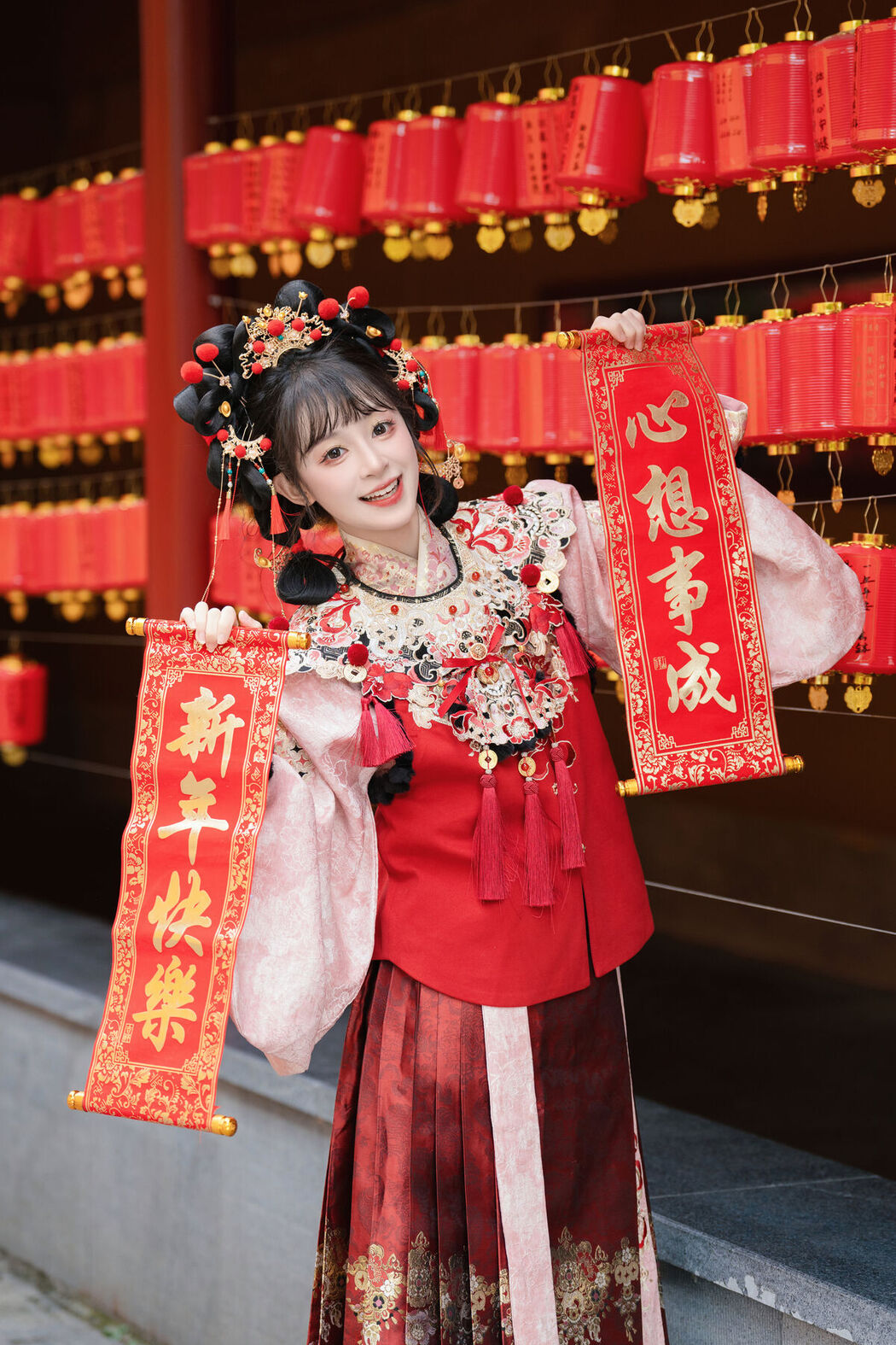 YiTuYu艺图语 Vol.8465 佚名 (25P)