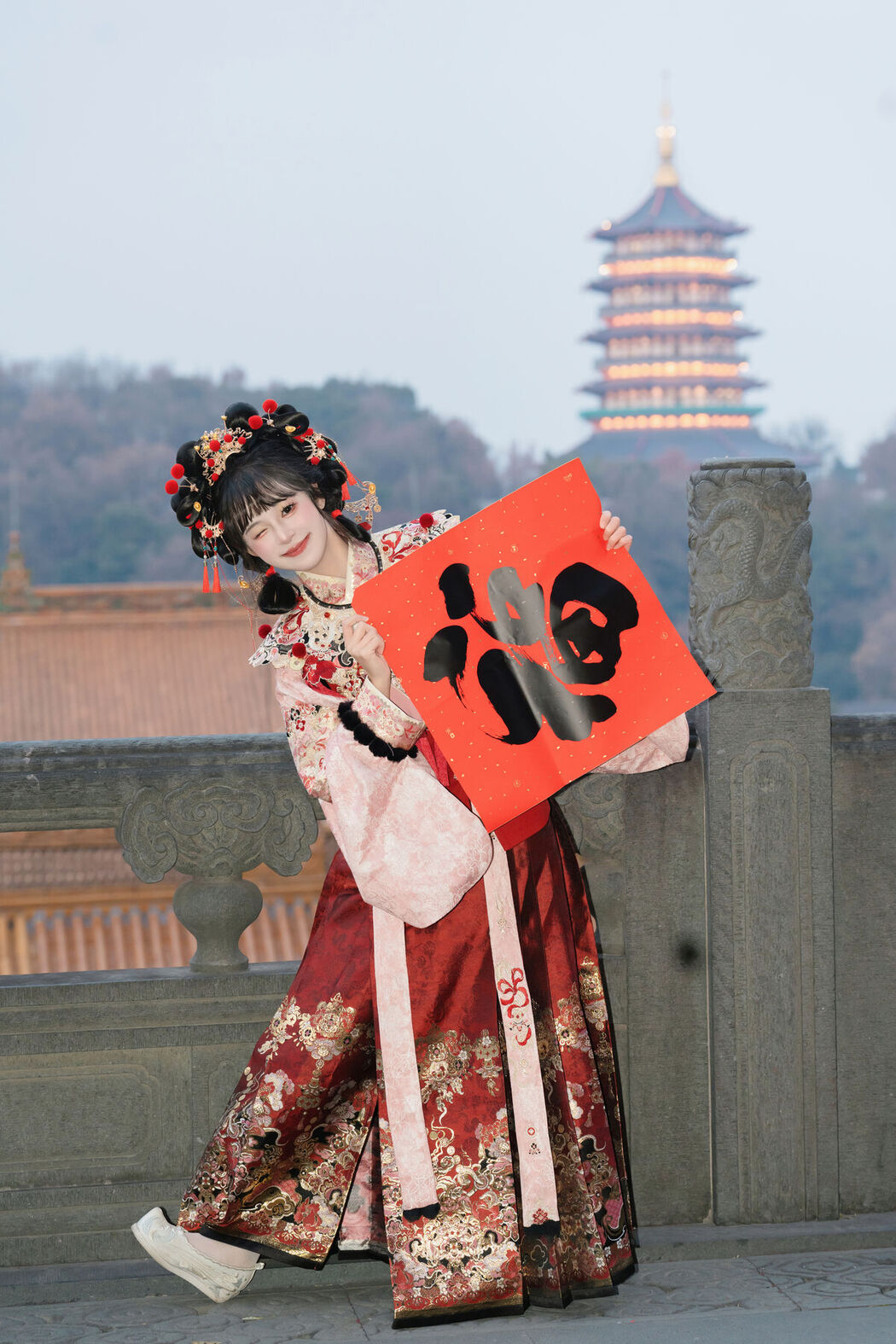 YiTuYu艺图语 Vol.8465 佚名 (25P)