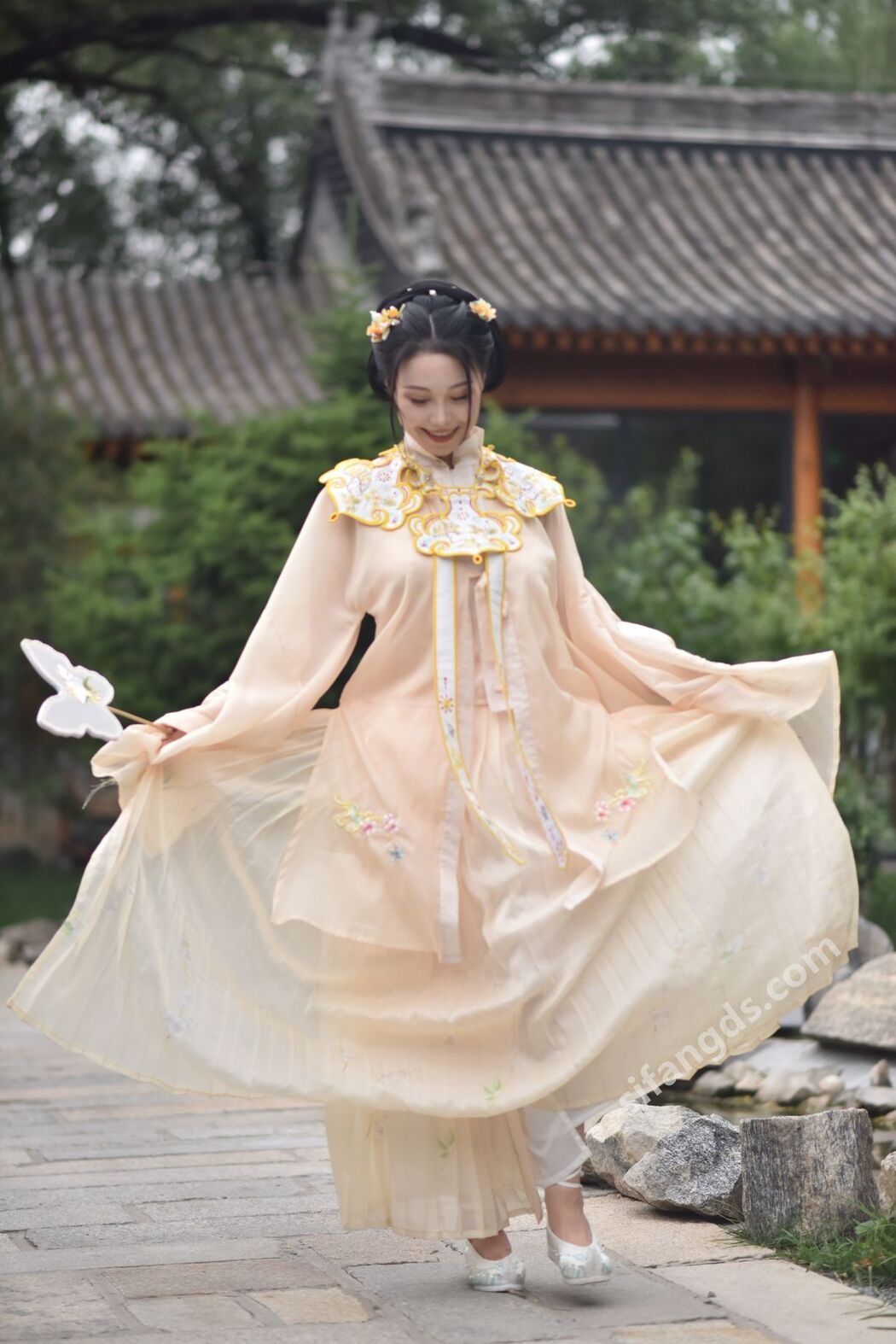 XR Uncensored Qing Miao 清妙 &#8211; R18 秀人网模特 25年新作品 浴室 And 户外 Part02 (53P)