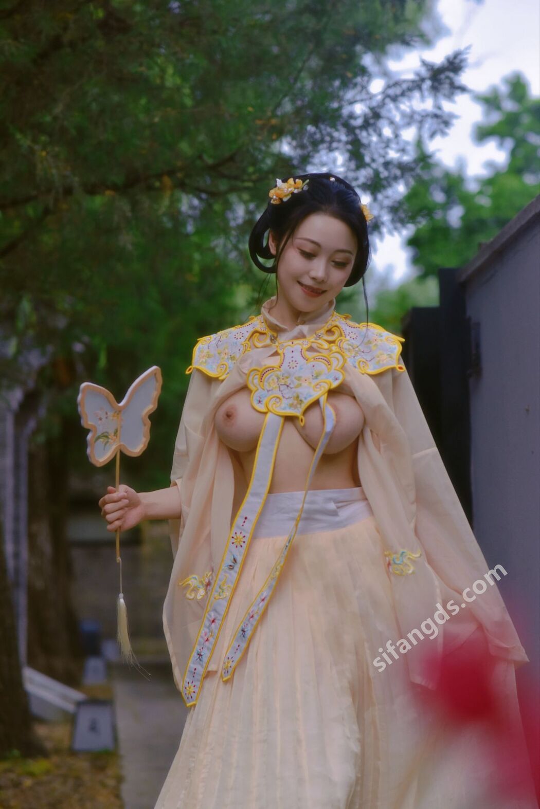 XR Uncensored Qing Miao 清妙 &#8211; R18 秀人网模特 25年新作品 浴室 And 户外 Part02 (53P)