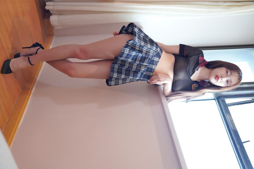 XR Uncensored Lin Xing Lan 林星阑 &#8211; R18 秀人绝密 3万元资料超时长 16K超清特写 Part11 (66P)