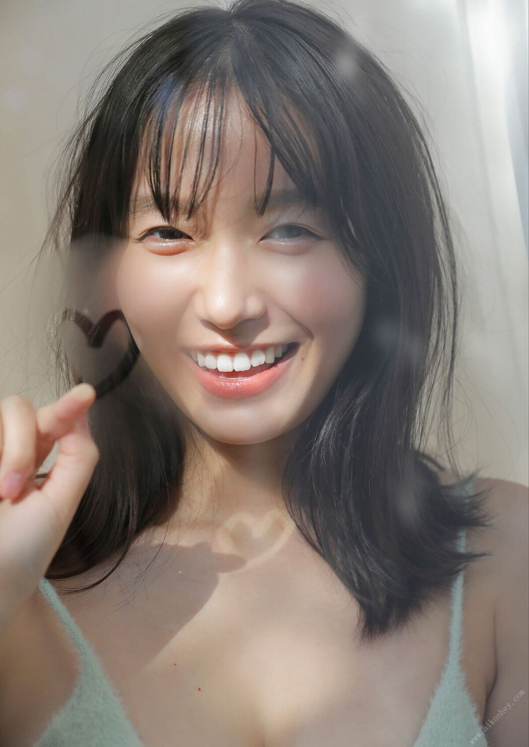 JP Shida Nene 志田音々 – スピ/サン グラビアフォトブック ねねまる日和 (41P)