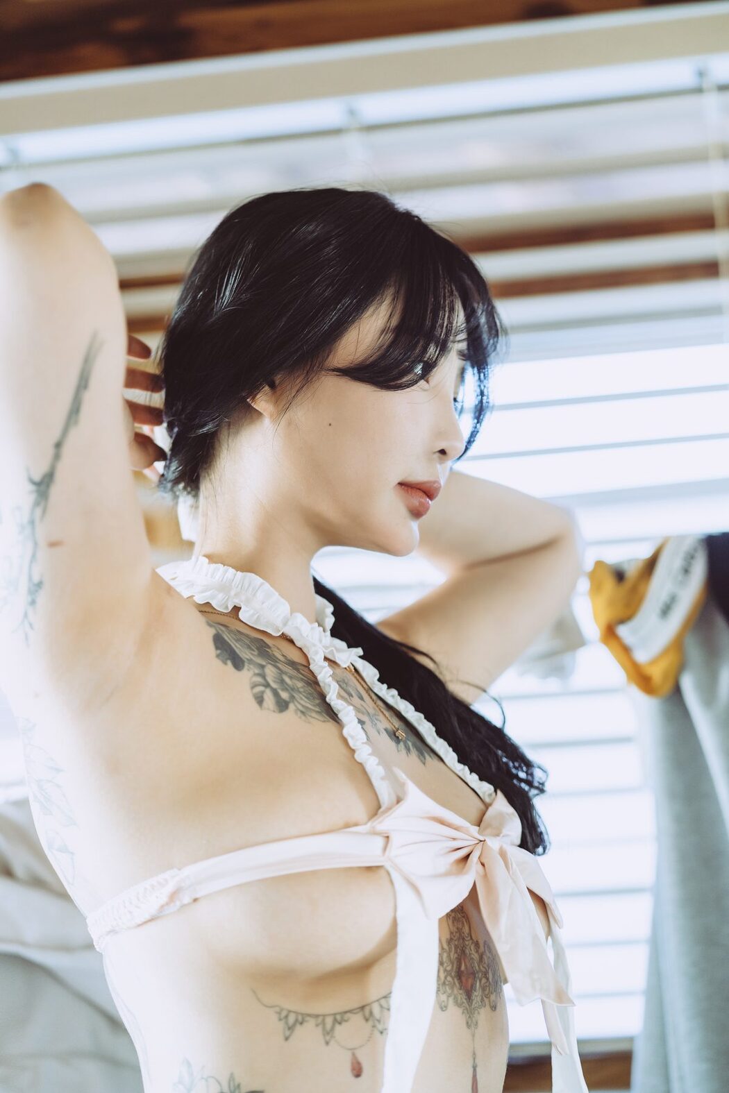 Jeon Bo-Yeon 전보연 – T Pants