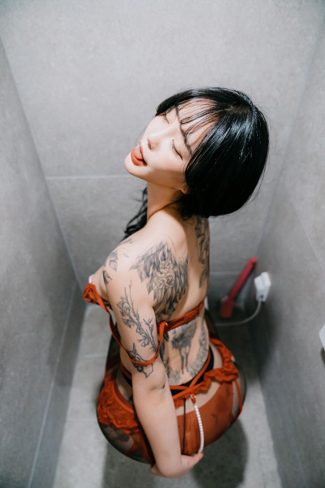 Jeon Bo-Yeon 전보연 – Toilet Girl Part1