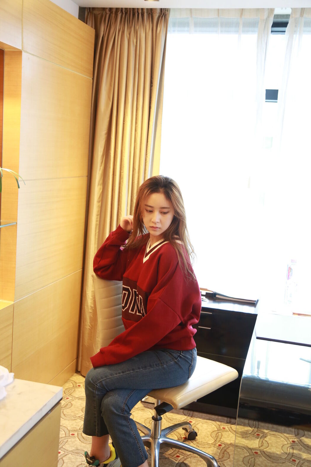 XR Uncensored Qiao Yi Lin 乔依琳 &#8211; R18 秀人网模特 你的专属快乐 Part01 (68P &#8211; 3V)
