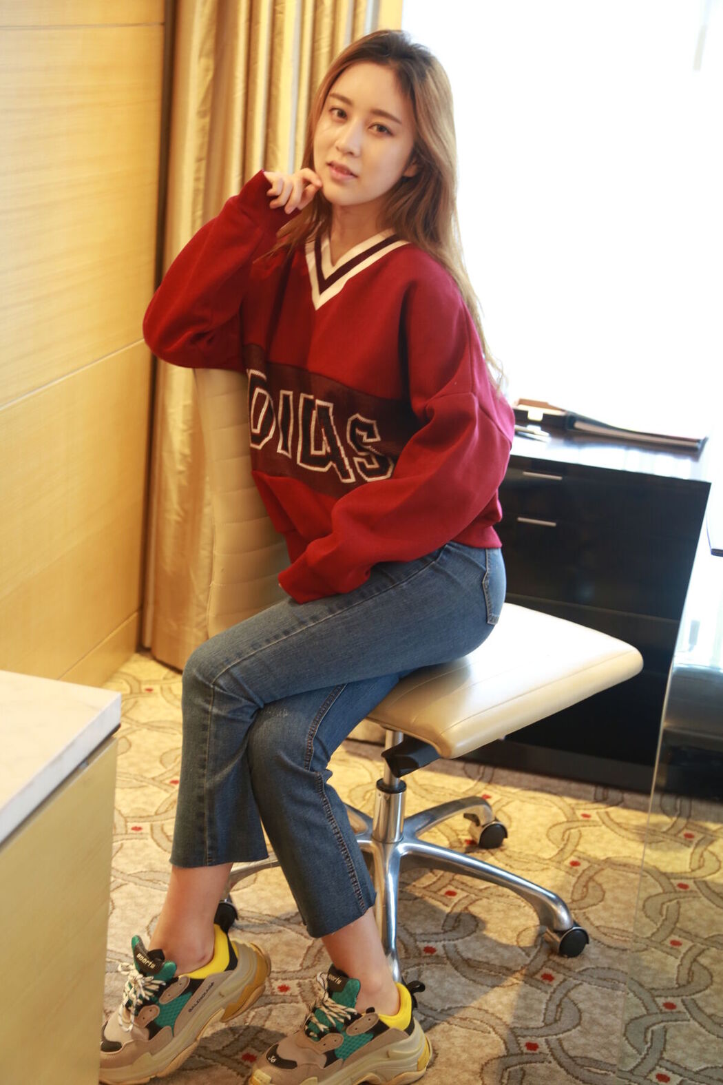 XR Uncensored Qiao Yi Lin 乔依琳 &#8211; R18 秀人网模特 你的专属快乐 Part01 (68P &#8211; 3V)