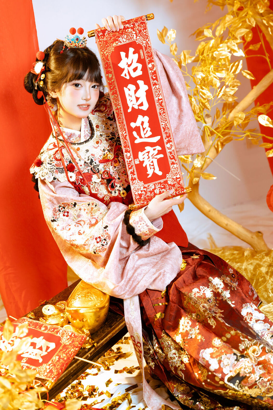 YiTuYu艺图语 Vol.8472 冷酷王爷 (24P)