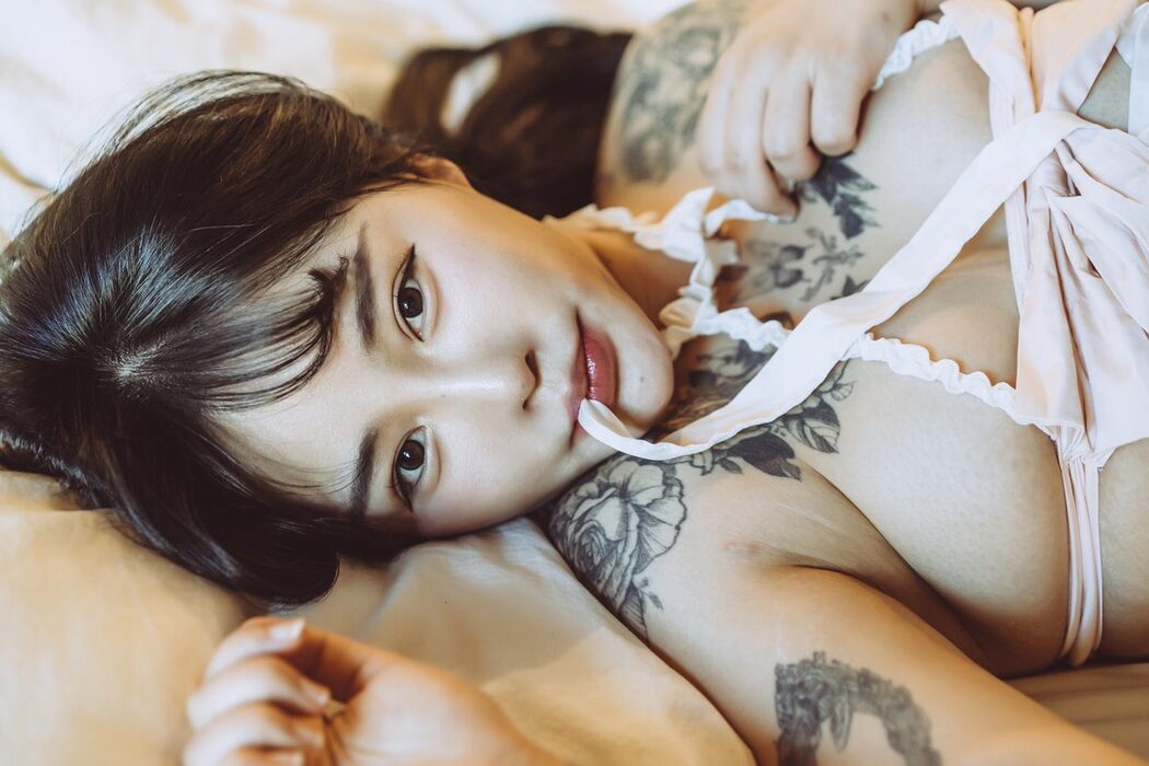 Jeon Bo-Yeon 전보연 – T Pants