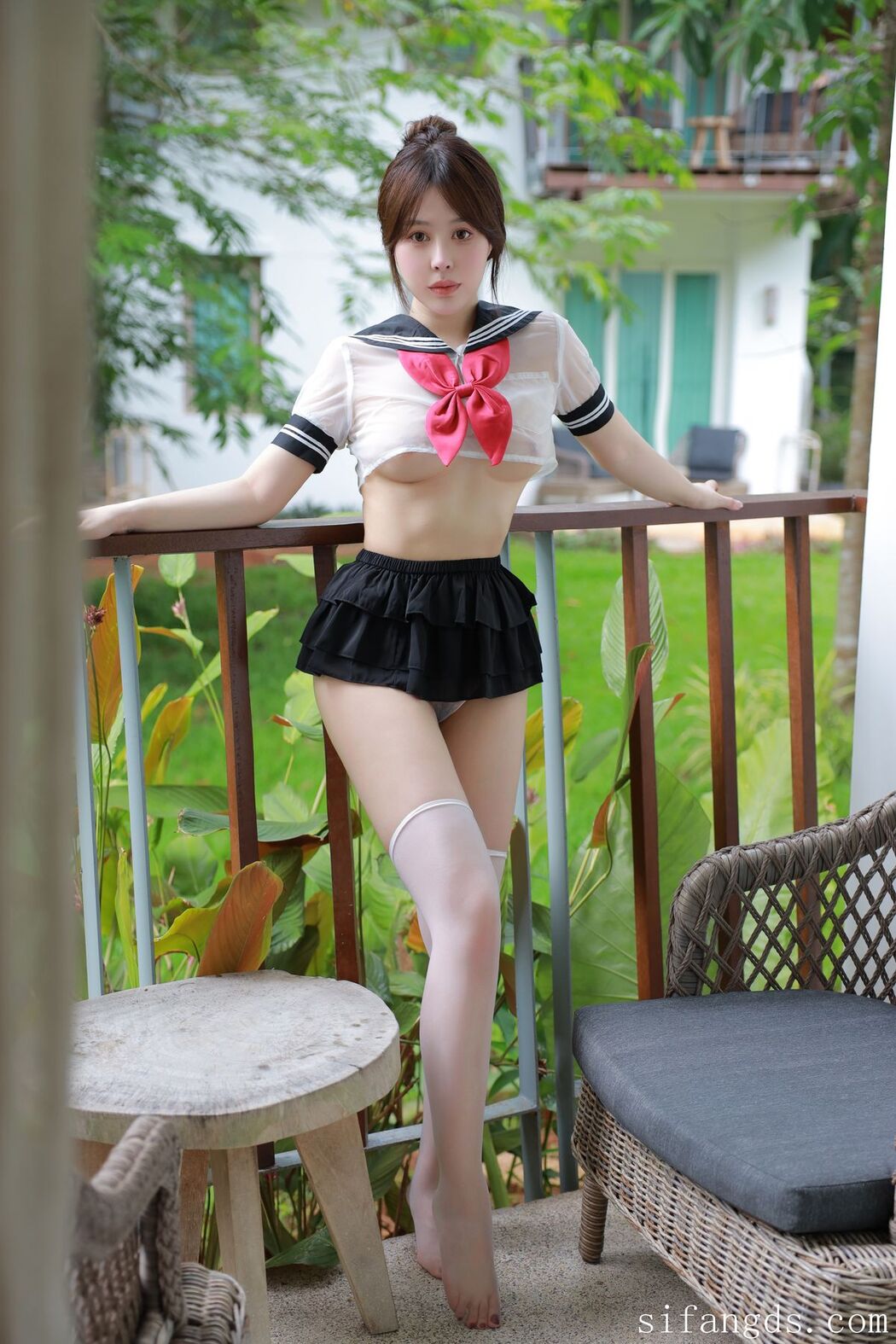 XR Uncensored Evelyn Ai Li Evelyn艾莉 – R18 秀人网模特 透明JK (70P)