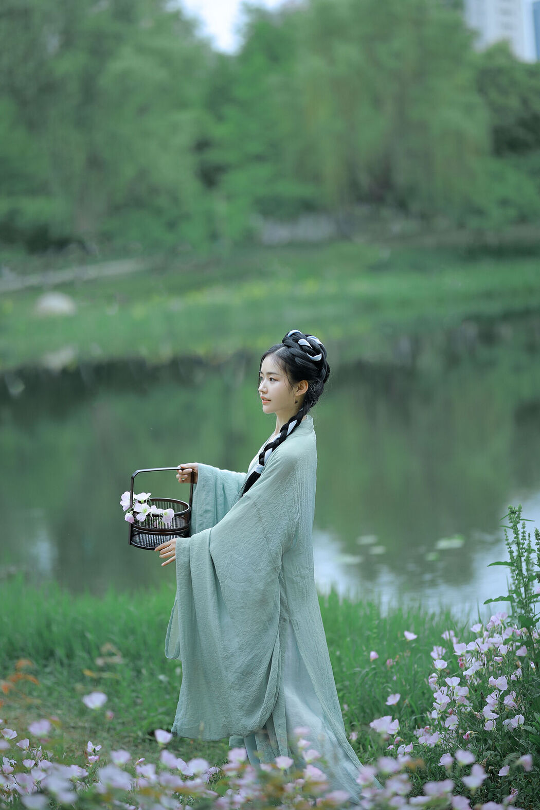 YiTuYu艺图语 Vol.8480 一朵 (23P)