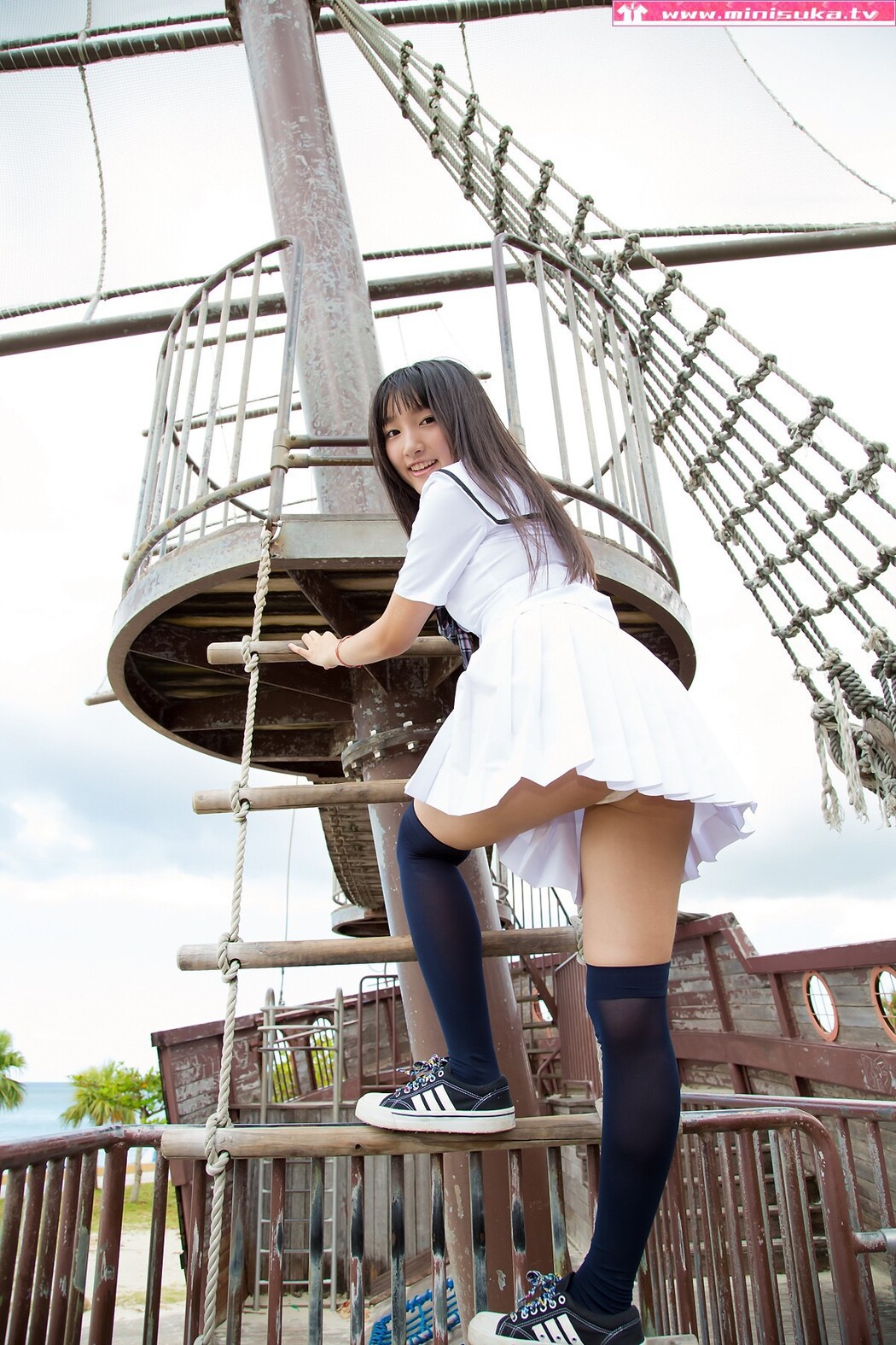 Minisuka.tv Nana Tanaka – Special Gallery STAGE2 2.01