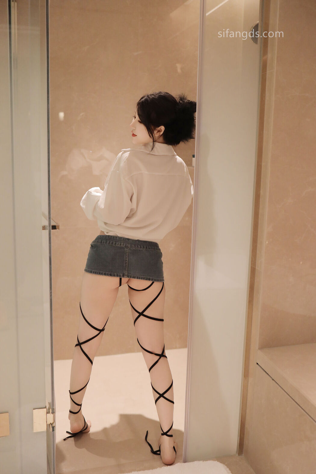 XR Uncensored Chen Xiao Hua 陈小花 &#8211; R18 秀人网模特 浴室中的激情 Part01 (47P &#8211; 8V)