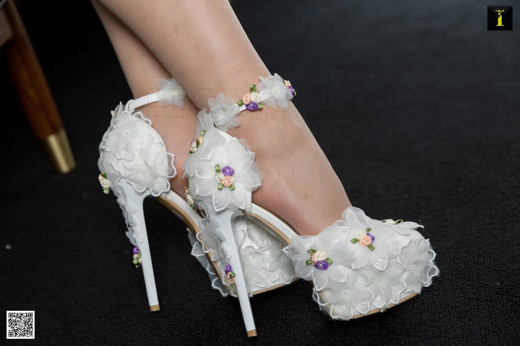 IESS异思趣向 No.540 Yu Zi