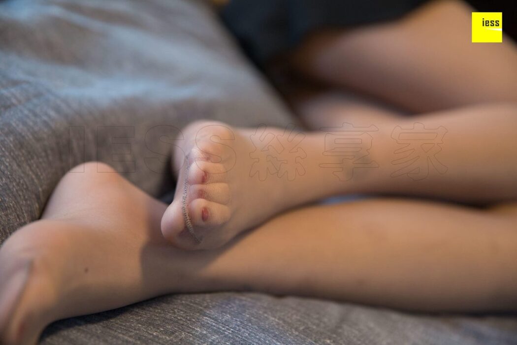 IESS异思趣向 SXJ.407 Xiao Han