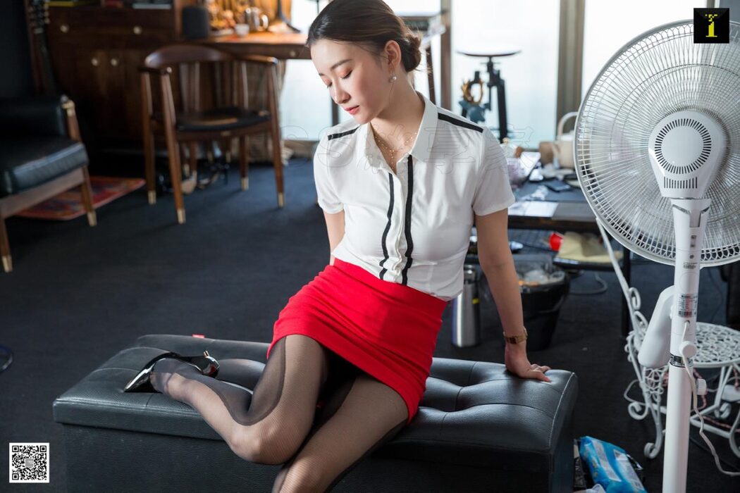 IESS异思趣向 No.537 Qiu Qiu