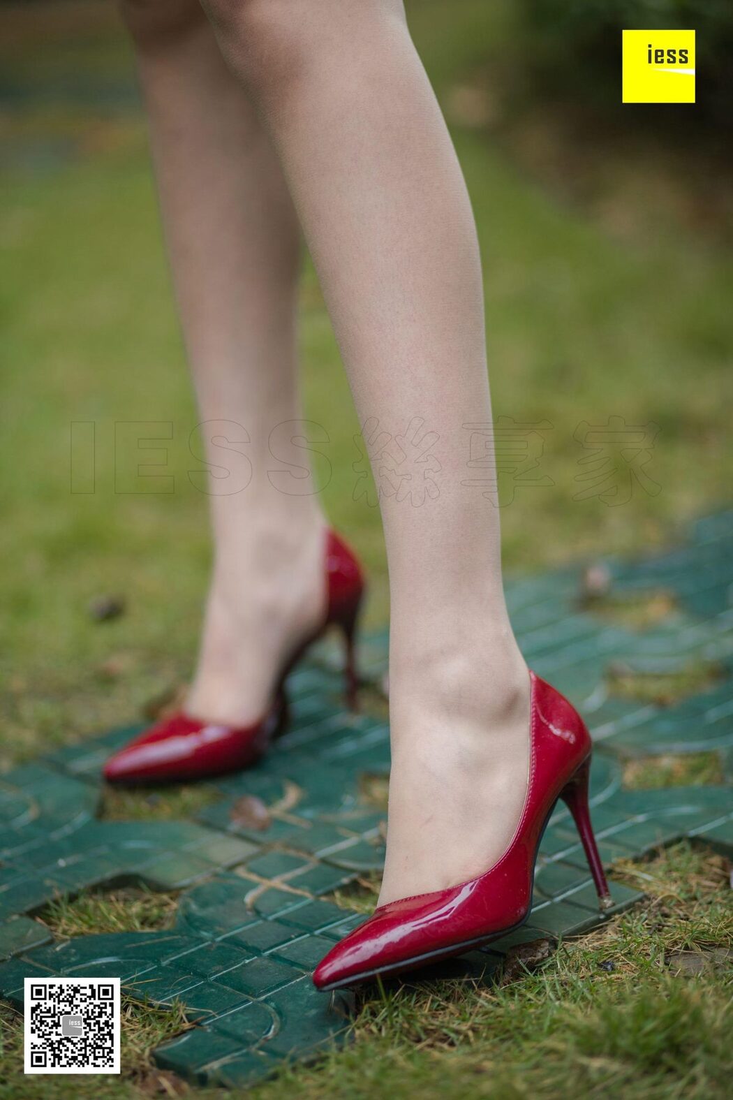 IESS异思趣向 SXJ.410 Yun Zhi