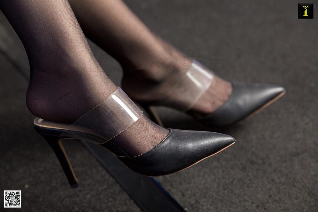 IESS异思趣向 No.592 Ke Le