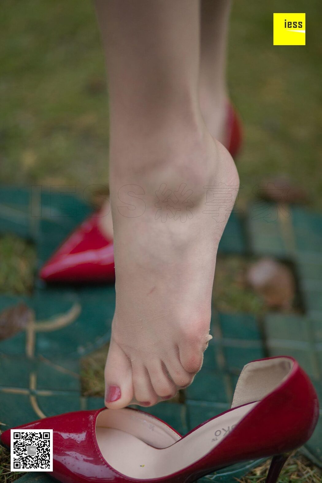 IESS异思趣向 SXJ.410 Yun Zhi