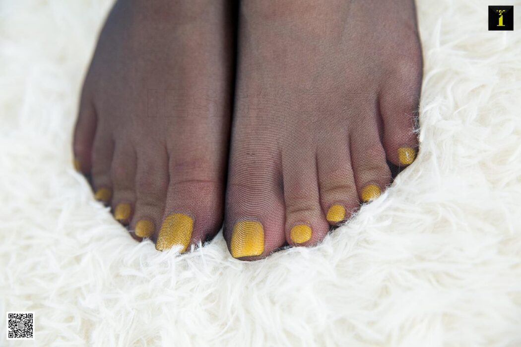 IESS异思趣向 No.592 Ke Le