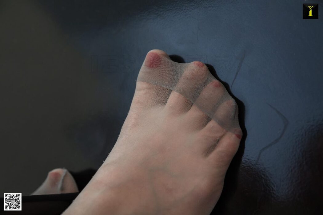 IESS异思趣向 No.554 Qiu Qiu