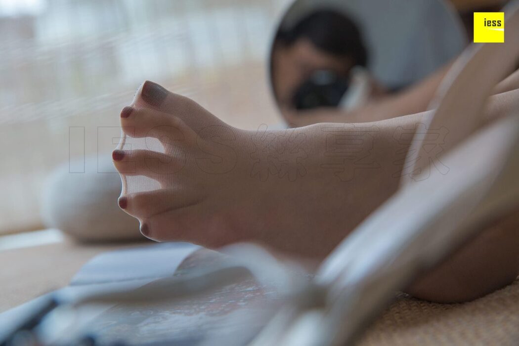 IESS异思趣向 SXJ.413 Jiu Mei