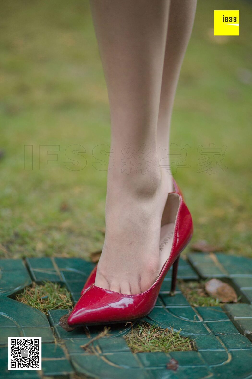 IESS异思趣向 SXJ.410 Yun Zhi