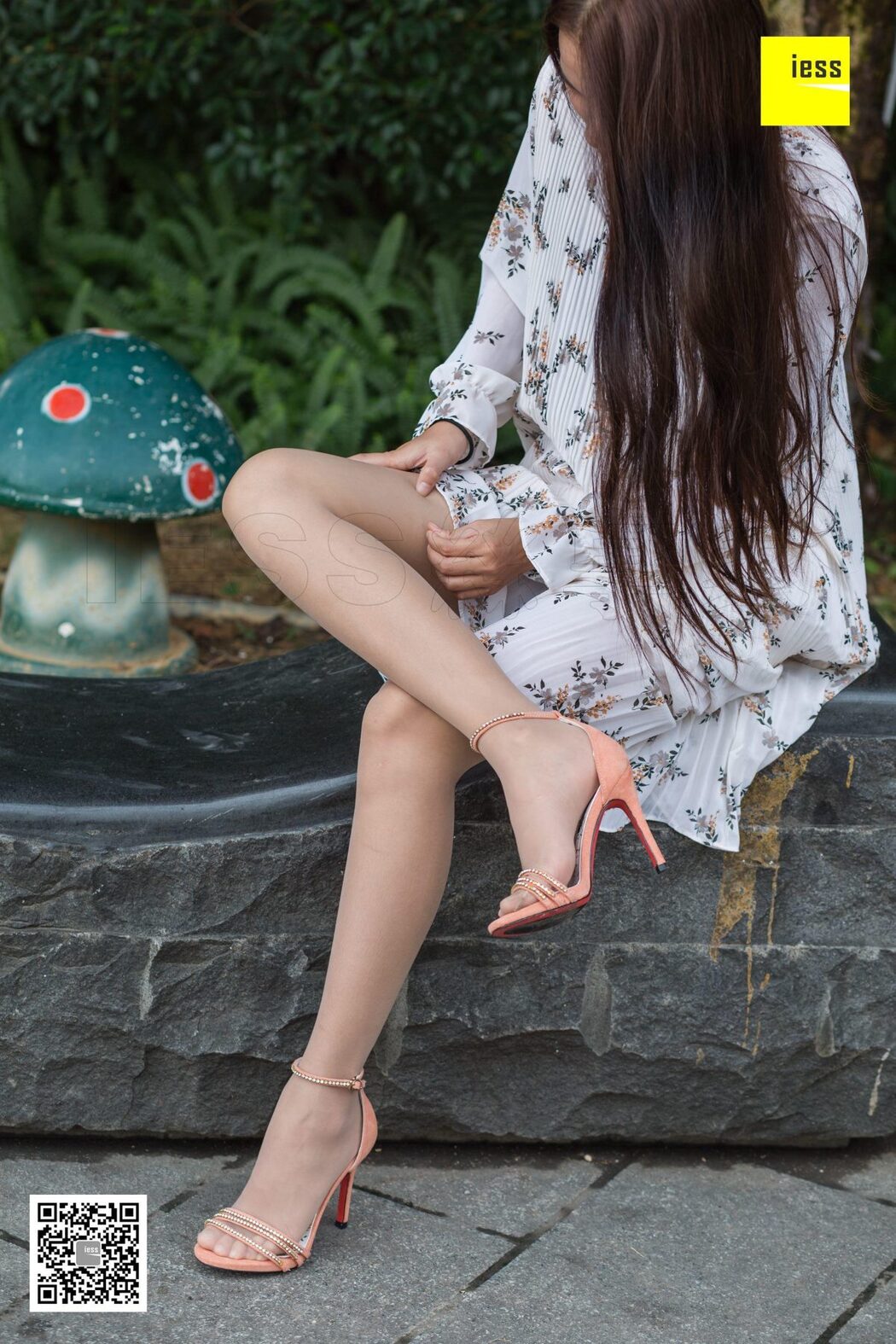 IESS异思趣向 SXJ.414 Wan Ping