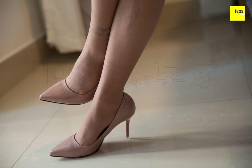 IESS异思趣向 SXJ.407 Xiao Han