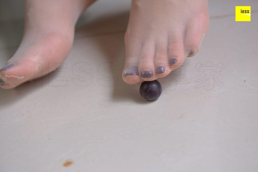 IESS异思趣向 SXJ.408 Qi Qi