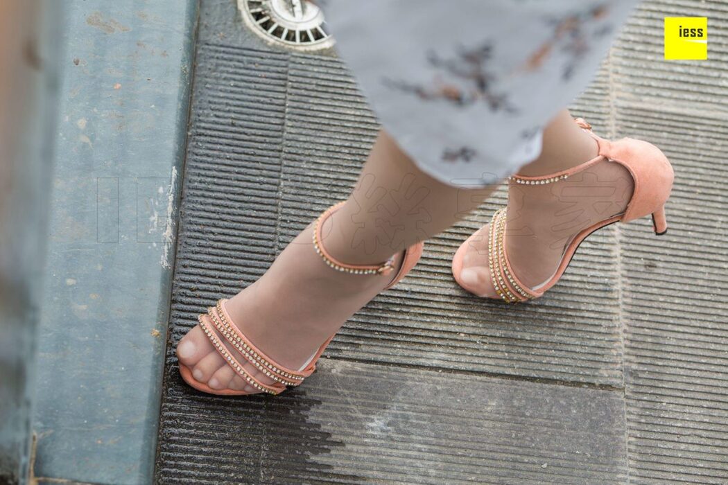 IESS异思趣向 SXJ.414 Wan Ping