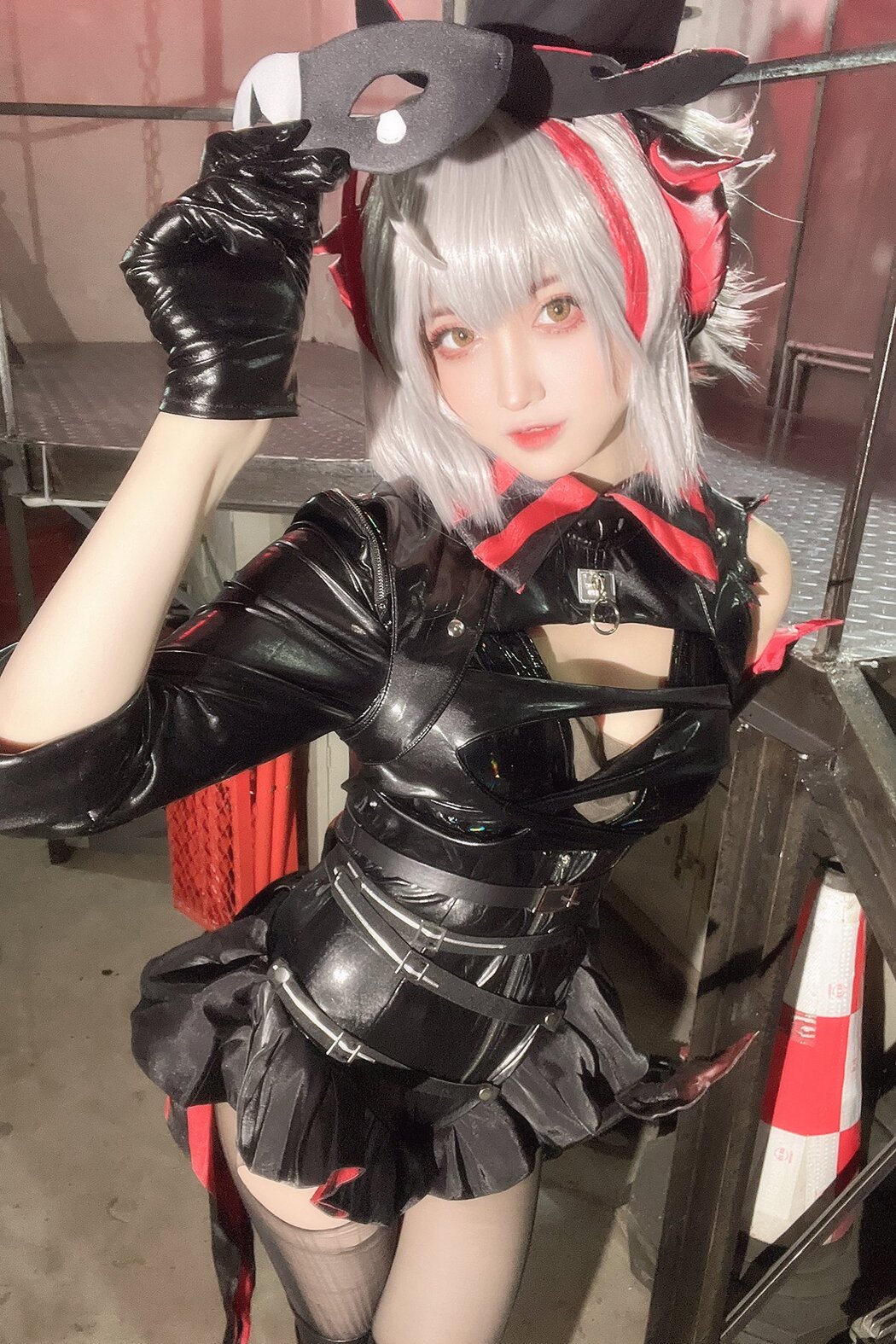Coser@山崎雷纳 – W (34P) Cover Photo