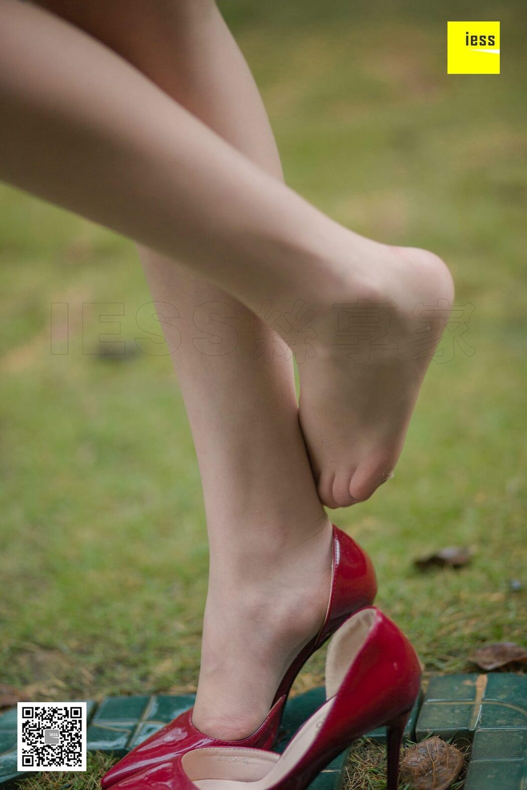 IESS异思趣向 SXJ.410 Yun Zhi